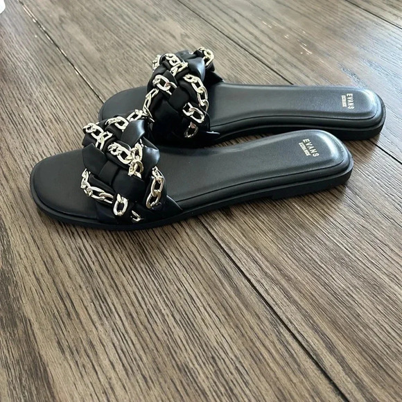 Chain Kitty Sandal - Picture 2 of 6